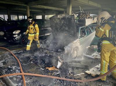 Sinistre dans un parking – Incendie d’une voiture poubelle au Lignon: le risque était connu